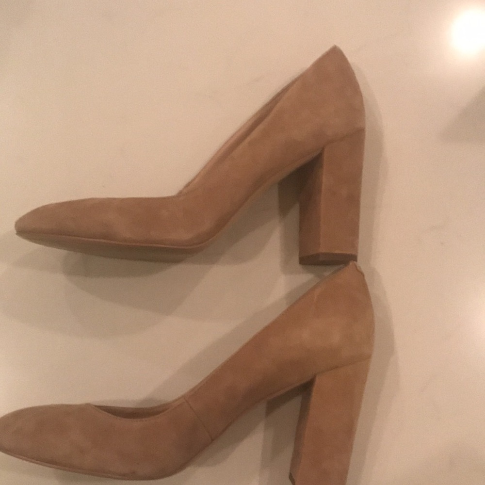 Sam Edelman suade thick heels size 9 - Picture 6 of 6